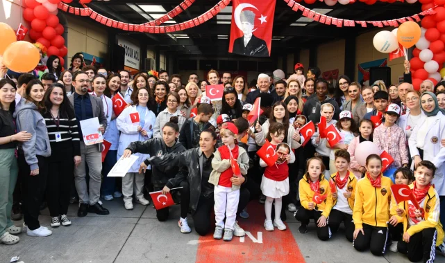 Beşiktaşlı sporcu ve ünlülerden çocuklara moral veren ziyaret