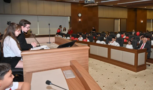 Bursa Büyükşehir Meclisi'nde söz çocukların... Bursa hayallerini paylaştılar
