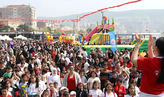 Bursa Gemlik'te çocuklar 23 Nisan'ı neşeyle kutladı