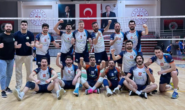 Bursa Osmangazi Belediyespor Erkekler Voleybol 2. Ligi'ne yükseldi
