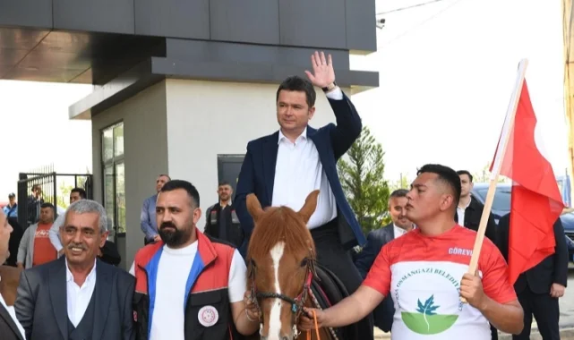 Bursa Osmangazi'de geleneksel rahvan at koşusu coşkusu