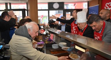 Bursa'da bir Kent Lokantası daha açıldı... 4 çeşit yemek 80 TL