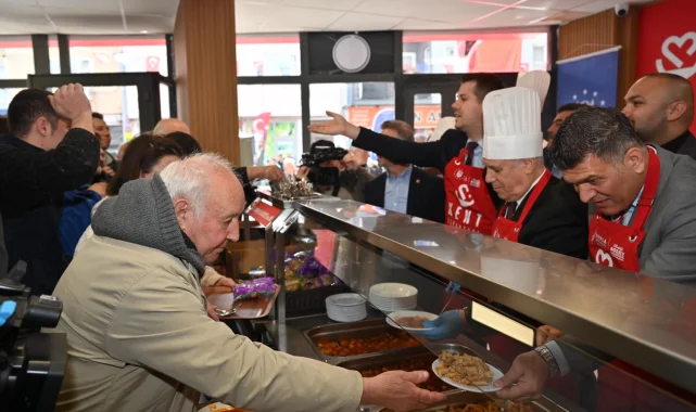 Bursa'da bir Kent Lokantası daha açıldı... 4 çeşit yemek 80 TL