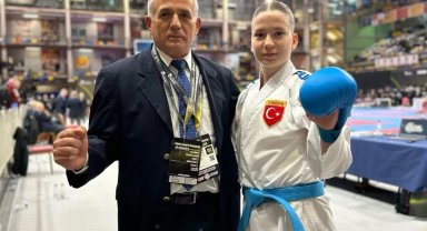 Bursalı karateci Nisanur Çakır'dan gümüş madalya