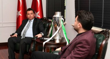 Bursaspor'un şampiyonluk kupası Osmangazi Belediyesi'nde
