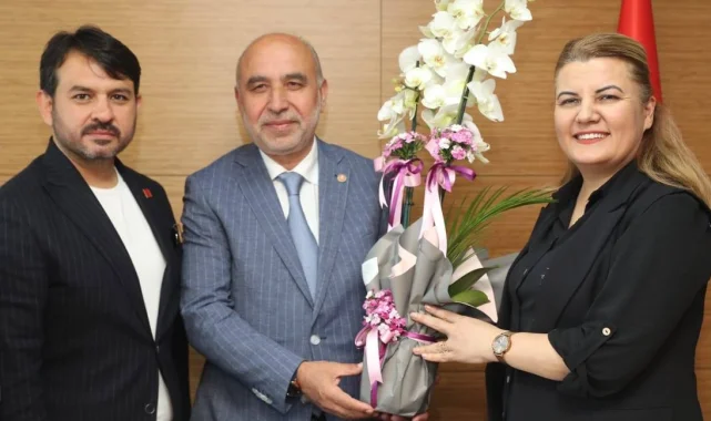 CHP ve İzmit Belediyesi'nden Saadet Partisi'ne ziyaret