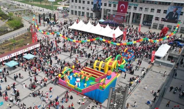 Çocukların bayramı Bursa Nilüfer'de büyük sevinçle kutlandı