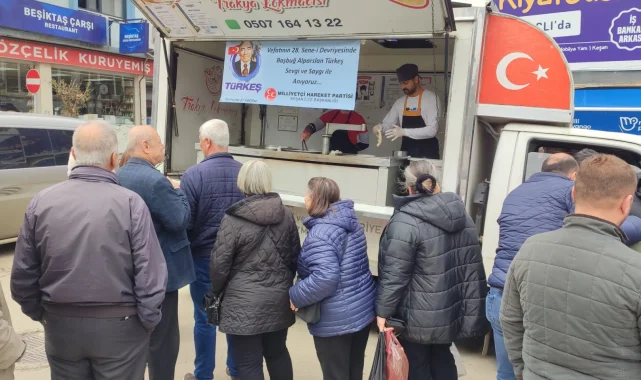 Edirne Keşan'da MHP'den Türkeş'e hayır lokması