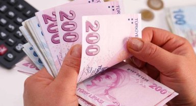 Emeklinin bayram ikramiyesinin farkları yatırılıyor