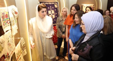 Emine Erdoğan, lider eşleriyle "Anadolu" sergisinde