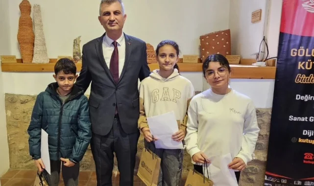 En çok kitap okuyan öğrencileri ödüllendirildi