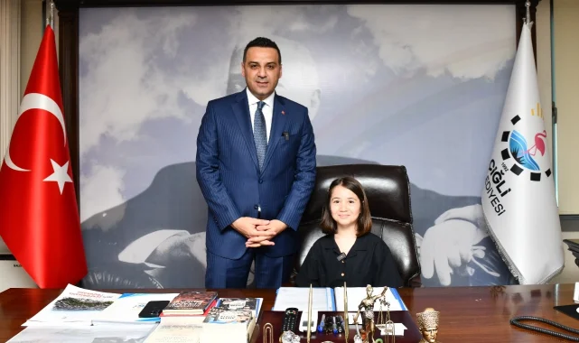 İzmir Çiğli'de minik Başkan'dan ilk talimat eğitim için geldi