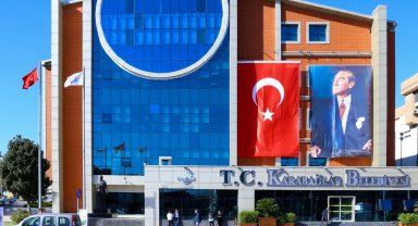 İzmir Karabağlar'da uluslararası adım