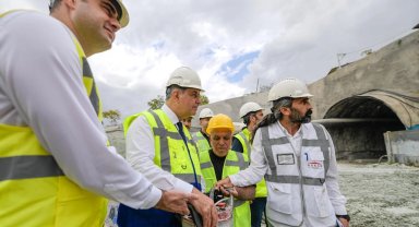 İzmir'de ulaşım yatırımları hız kazandı