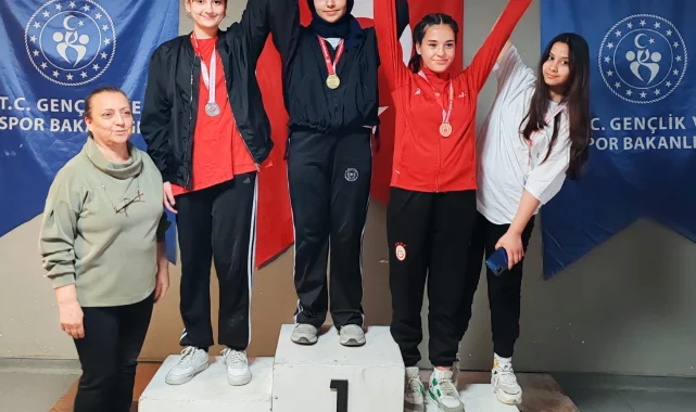 Karataylı haltercilerden büyük başarı