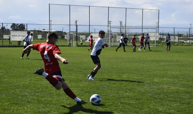 Keşan Gençlerbirliği'nden Antalya Cup'ta çifte ikincilik