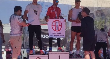 Keşanlı sporcu Troya Yarı Maratonu'nda şampiyon oldu