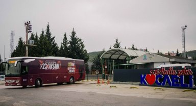 Kocaeli'de otobüs ve tramvaylar 23 Nisan'a özel giydirildi