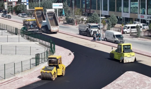 Konya Karatay'da 2025 yılı asfalt mesaisi başladı