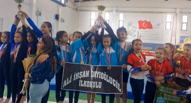 Konya Meram Belediyespor başarıdan başarıya koşuyor