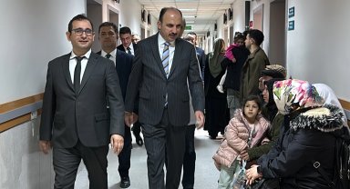 Konya'da Başkan Altay hastaları ziyaret etti