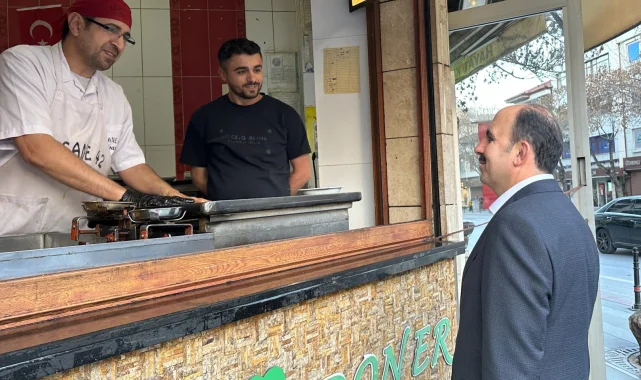 Konya'da Başkan Altay şehir merkezinde esnafları ziyaret etti