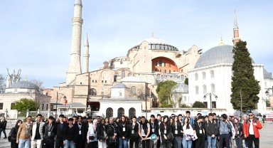 Konya'nın gençleri İstanbul'un tarihine dokunuyor