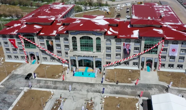 Kütahya'ya modern Adalet Binası... Açılışı Bakan Tunç yaptı