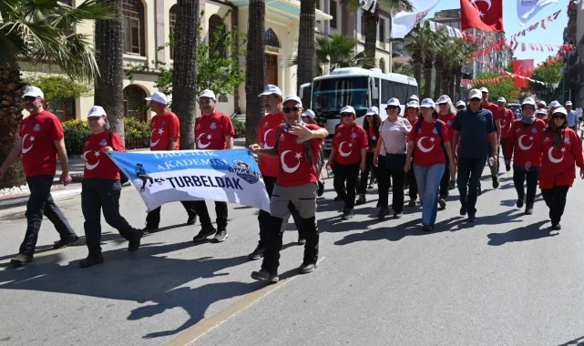 Manisa'da mesir coşkusu doğaya taşındı