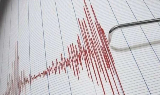 Marmara'da büyük deprem! Sarsıntılar sürüyor!