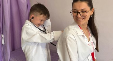 Minik doktor Mert, 23 Nisan'da hayalini gerçeğe dönüştürdü