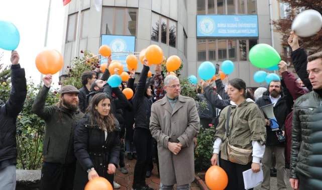 Mudanya'da gençlerden tutuklu öğrencilere 'balonlu' destek