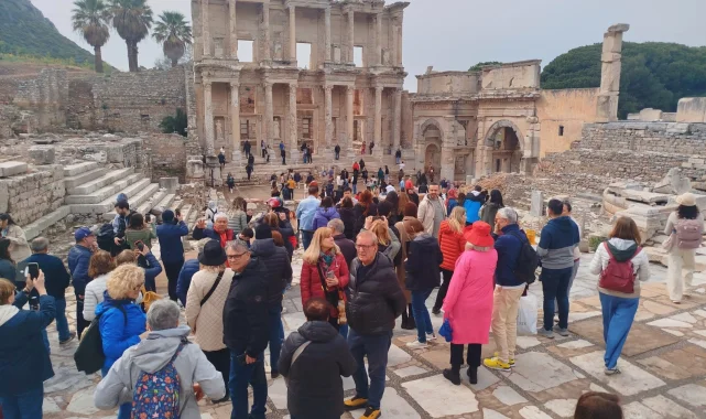 Müze ve ören yerlerinde 9 günde 1 milyonu aştık! Efes ve Göbeklitepe zirvede!