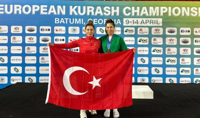 Sakaryalı kuraş sporcusu Gürcistan'da bayrağımızı dalgalandırdı
