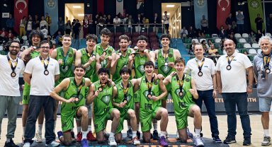 TOFAŞ , Gençler Basketbol Şampiyonlar Ligi'nde üçüncü oldu
