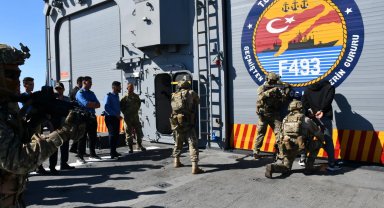 Türk Deniz Görev Grubu'ndan Libya personeline eğitim