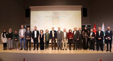 Üsküdar Üniversitesi "10. Yüksek İnsanî Değerler Ödülleri" sahiplerini buldu!