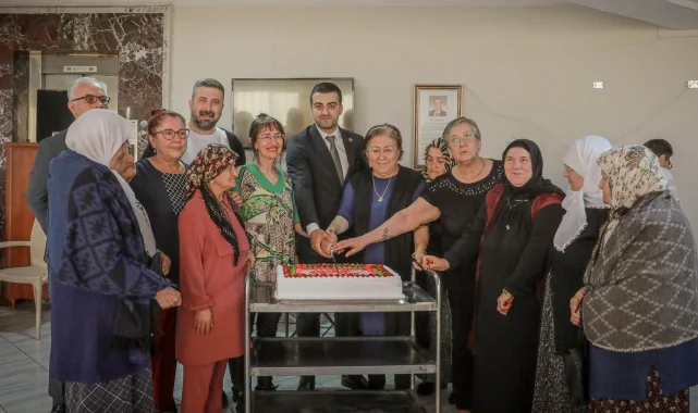 Ankara Keçiören'de huzurevi sakinlerine sürpriz ziyaret