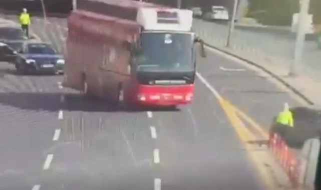 Bakan Yerlikaya'dan polise saldırıya sert tepki! Otobüsü polisin üzerine süren CHP şoförüne suç duyurusu