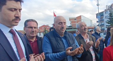 Bilecik Pazaryeri'nde hacı adayları uğurlandı