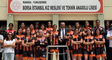 Borsa İstanbul Kız Meslek Lisesi Futsal İl Şampiyonu oldu