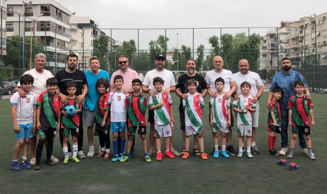 Bostanlıspor'da babalar ile kıran kırana maç