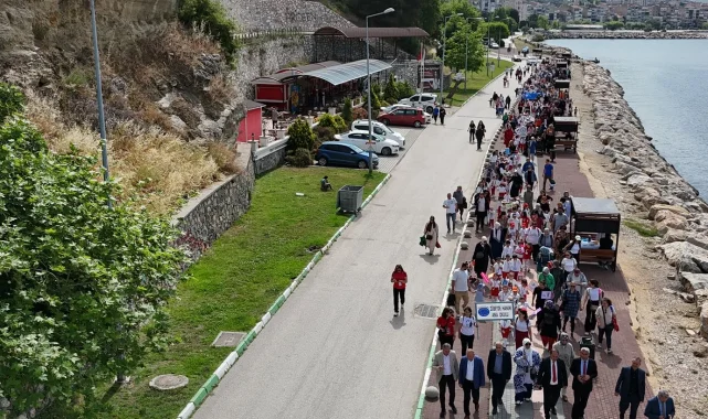 Bursa Gemlik'te okul öncesi şenliği coşkusu