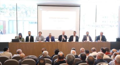 Bursa İnegöl Belediyesi'nde muhtarlarla istişare toplantısı