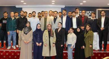 Bursa iş dünyasının duayenleri 'Genç Müsiad'lılarla buluştu