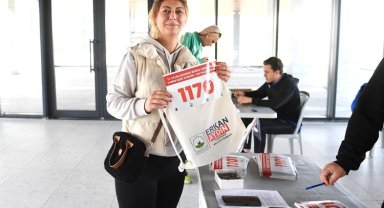 Bursa Osmangazi'de tarihi koşuya katılacaklar numara aldı