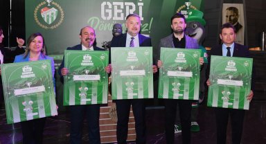 Bursa Osmangazi'de yeşil-beyaz sevdalılar buluştu... Türkiye'nin ilk insansı robotundan Bursaspor'a destek