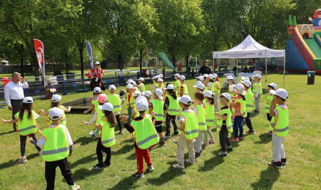 Bursa Uluslararası Spor Festivali'nde çocuklar doyasıya eğlendi