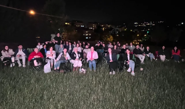 Bursa'da açık hava film gösterimi ile Serebral Palsili bireylere destek