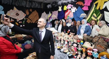 Çayırova'da el emeği, göz nuru eserler görücüye çıktı